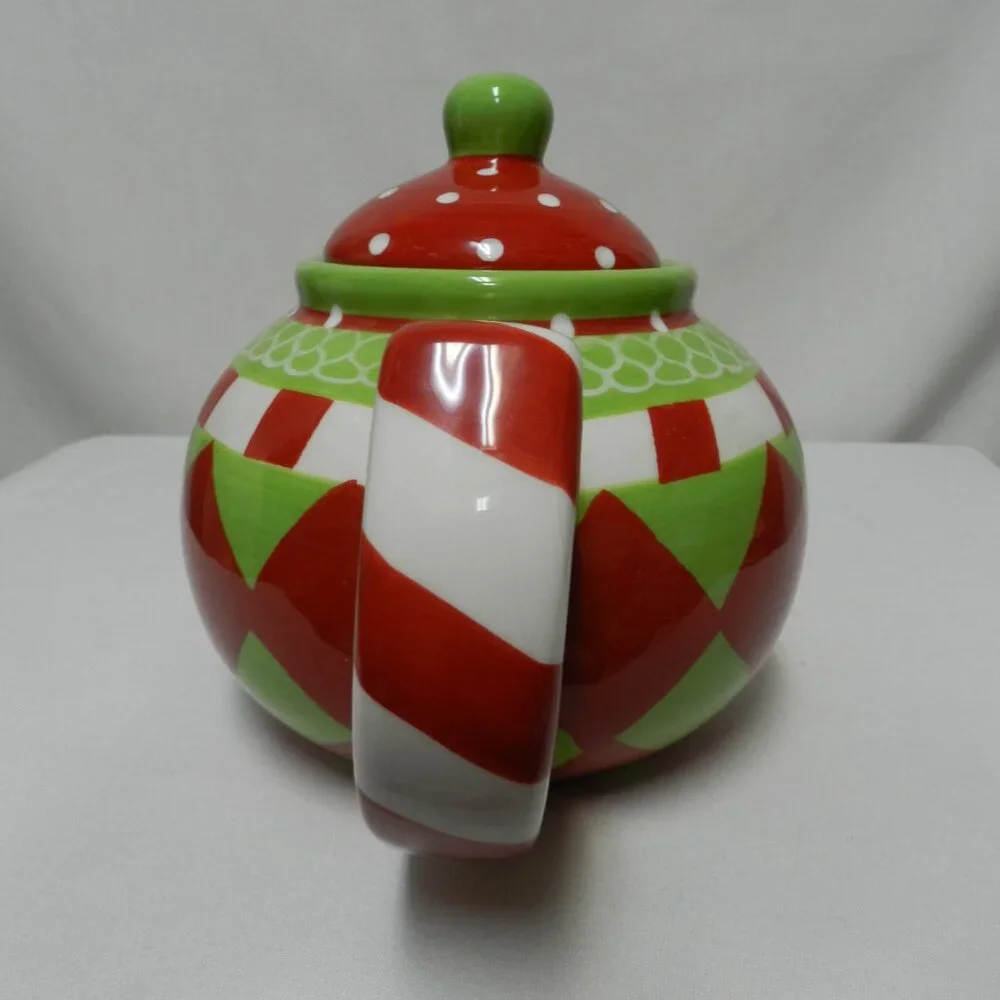 Home Essentials Christmas Ceramic Tea Pot red green Polka Dot geometric 56oz